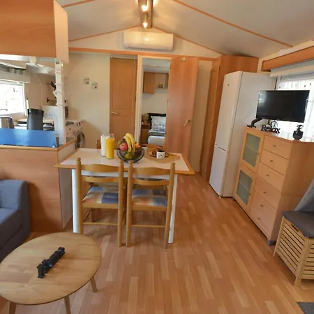 La Tribu Clim, Starlink&proche Plages C' La Vieconciergerie Ferienhaus